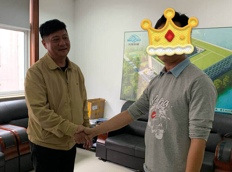 Клиент из Вьетнама сделал заказ на рулонную высекальную машину.